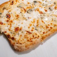 Пицца Четыре сыра в Буратто