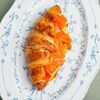 Круассан со скремблом и форелью в Grace Bistro по цене 1550