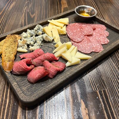 Антипасто в Бардак Бар по цене 760 ₽