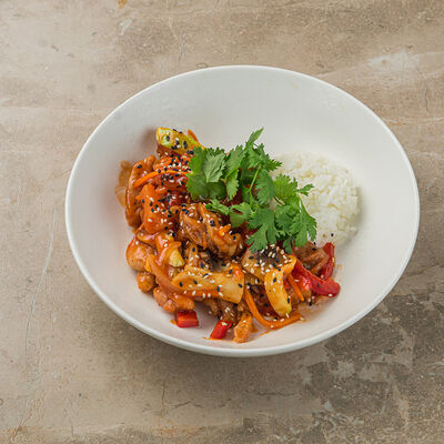 Курица в кисло-сладком соусе в Бали по цене 349 ₽