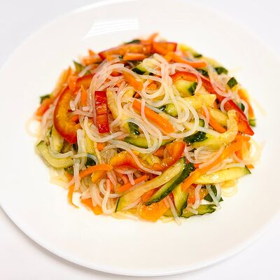 Салат из фунчозы с овощами в Привет, Десерт! по цене 175 ₽