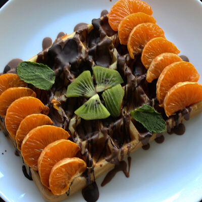 Вафли с фруктами в Джон Вкусный по цене 46250 ₽