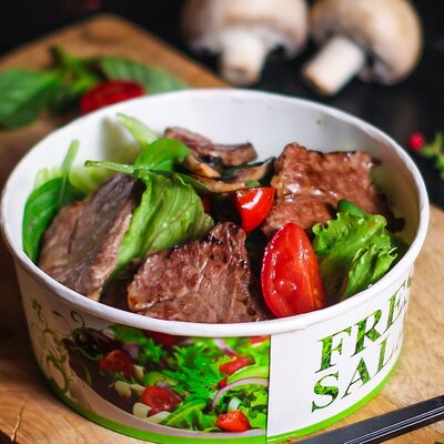 Теплый салат с Телятиной и Овощами в Капуцин Кирова по цене 620 ₽