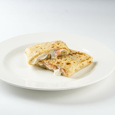 Блин с форелью и сливочным сыром в Блиныпицца по цене 450 ₽