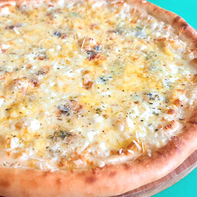 Четыре сыра пицца в Mito по цене 1390 ₽