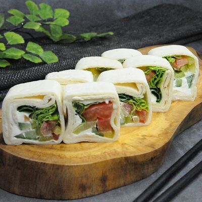 Овощная тортилья в 7Sushi по цене 389 ₽