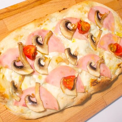 Римская пицца Грибы и ветчина в Pizza25 по цене 490 ₽