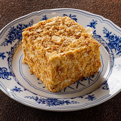 Наполеон с хурмой в Puri по цене 679 ₽