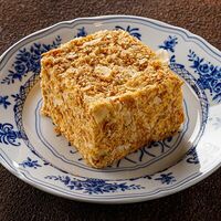 Наполеон с хурмой в Puri