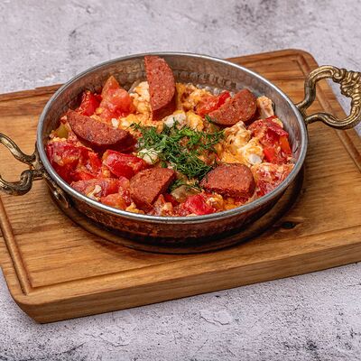 Менемен c суджуком и симитом в Афрасиаб по цене 450 ₽