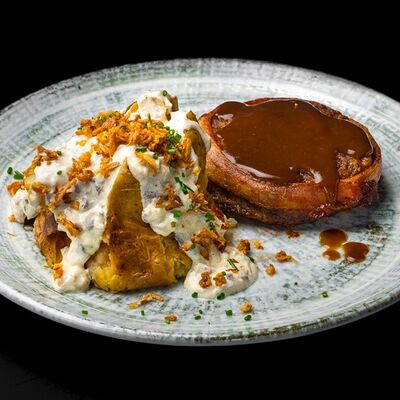 Бифштекс в Устрицы & танцы по цене 1260 ₽