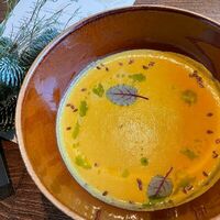 Крем-суп с карри и морковью в More More