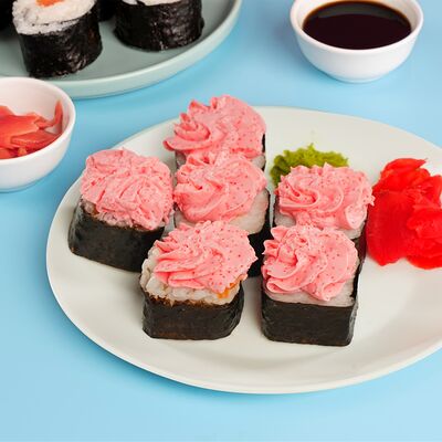 Роллы Лава с лососем в Бегемаг по цене 370 ₽