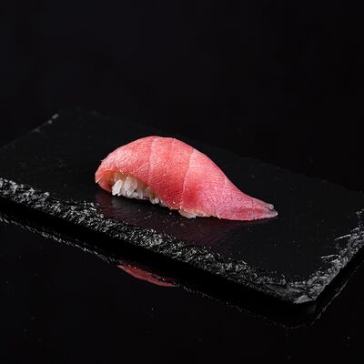 Суши Магуро в Otaru по цене 149 ₽