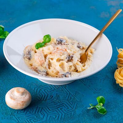 Паста с курицей и грибами в Хинкальная Кацо по цене 465