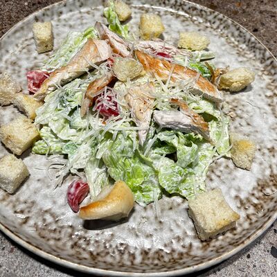 Салат Цезарьв Суши-бар Якудза по цене 870 ₽