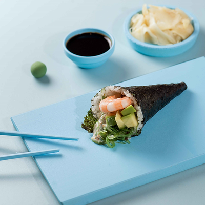 Темаки с креветкой в Rollwell по цене 290 ₽