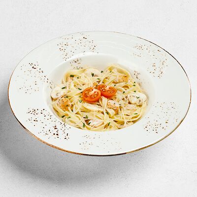 Паста с курицей и грибами в Пиццафабрика по цене 420 ₽