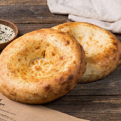 Лепёшка узбекская в Мир шашлыка по цене 125 ₽