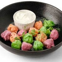 Цветные пельмешки в Casa Mia