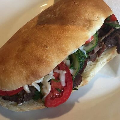 Люля-кебаб из курицы в лепешке в Мангал хаус по цене 430 ₽