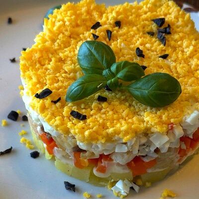 Мимоза с Каспийской осетриной в Акватория по цене 625 ₽