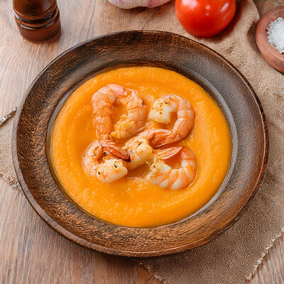 Крем-суп из тыквы с креветкамив Берлога по цене 490 ₽