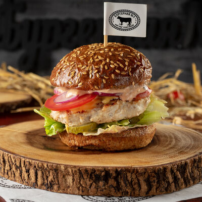 Бургер Цыпа-цыпа в Бургерная №1 по цене 490 ₽