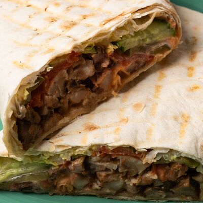 Шаурма классическая в Ноев Ковчег по цене 400 ₽