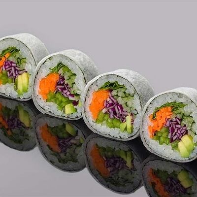 Овощной ролл в дайконе в Bluefin по цене 800 ₽