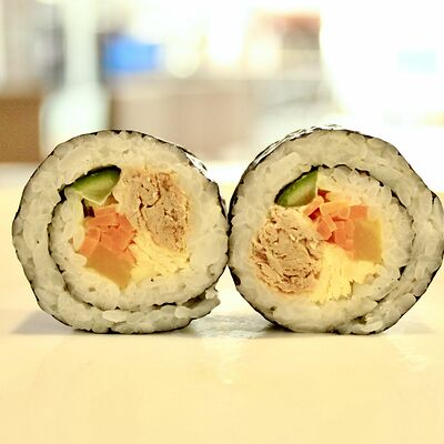 Кимпаб с тунцом в Ramen Mart по цене 1400 ₸