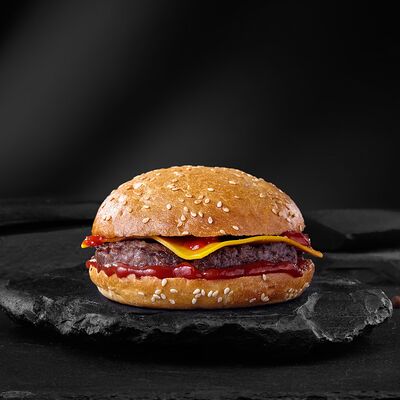 Чизбургер в Джамбо по цене 290 ₽