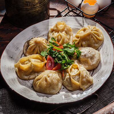 Манты Ассорти в Пельмения по цене 955 ₽