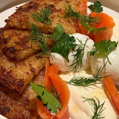 Хашбраун с лососем в Greece по цене 630 ₽