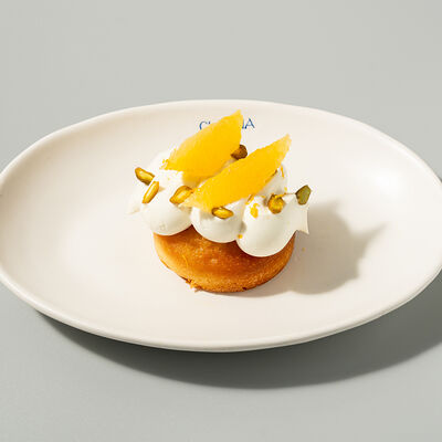 Апельсиновый мадлен в Claudia по цене 850 ₽