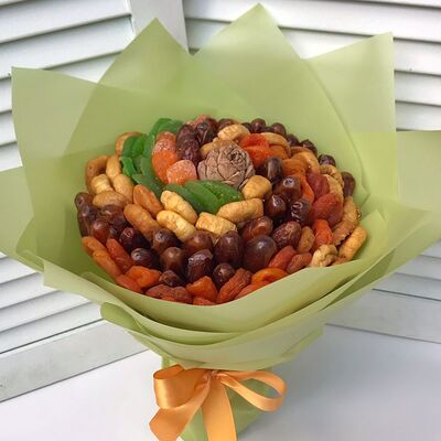 Букет из сухофруктов №841 в Buketonline - Съедобные букеты и клубника в шоколаде по цене 3960 ₽