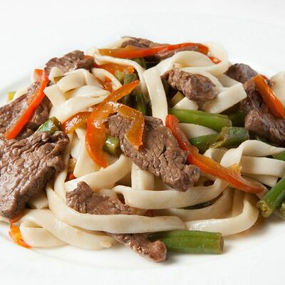 Удон с говядиной в Фитнес меню по цене 630 ₽