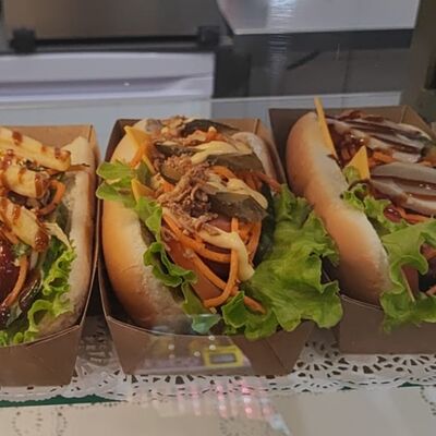 Хот-догв Золотой Мангал по цене 200 ₽