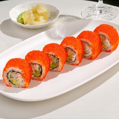 Калифорния с крабом и креветками в Cristal по цене 1300 ₽