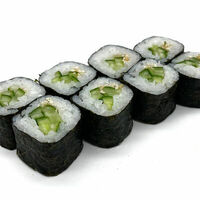 Ролл с огурцом в Эби Суши