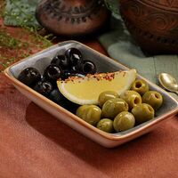 Оливки и маслины в Мангал хаус