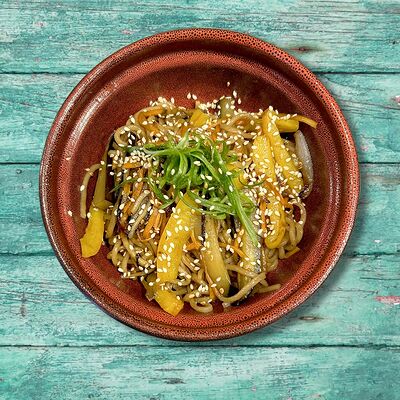 Удон с овощами в Mommi sushi по цене 350 ₽