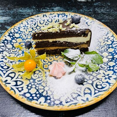 Торт Три Шоколада в Усадьба по цене 15 р.