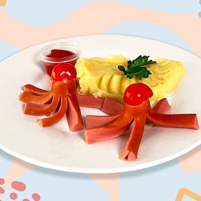 Осьминожки с картофельным пюре и кетчупом в Сигма кафе по цене 320 ₽