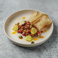 Тартар из говядины в BBQ Beer Restaurant