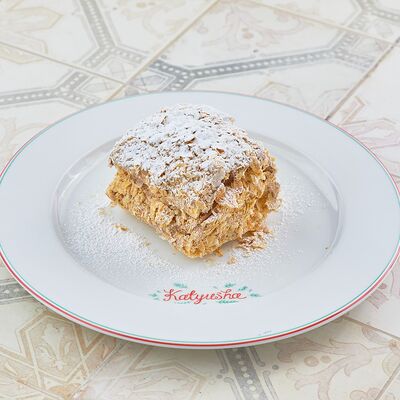 Шоколадный Наполеон с грушей в Катюша Katyusha по цене 350