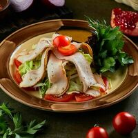 Салат Мцхета с горчичной заправкой в Тбилисо