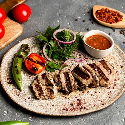 Медальоны из говяжьей вырезки с мангала в A Food по цене 870