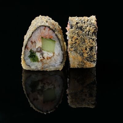 Горячий ролл Пирамида Хот в Kioto по цене 648 ₽