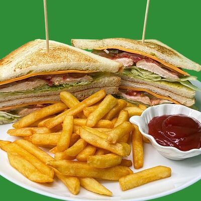 Клаб сэндвич с картофелем фри по-азиатски в Панда бао по цене 430 ₽